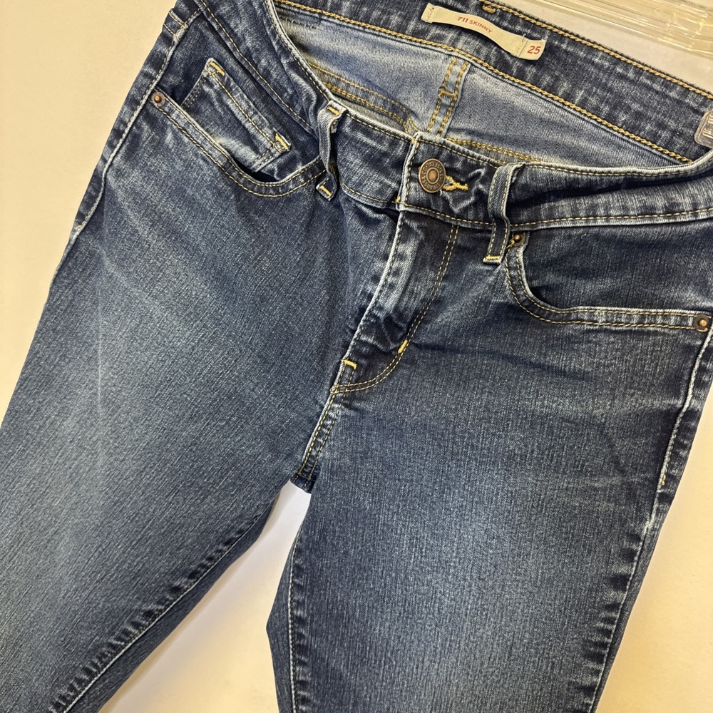 Levi's Strauss 711 Skinny Women's Size 25 Medium Wash‎ Rugged Ankle